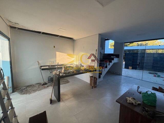 Casa para Venda em São João del Rei - 4