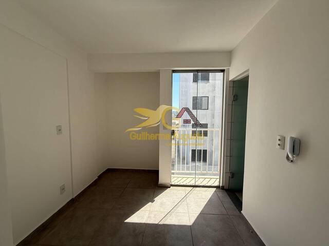 Kitnet para Locação em São João del Rei - 4