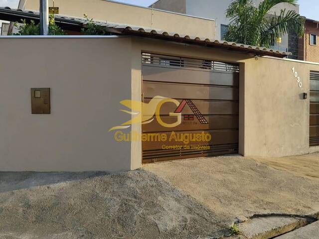 #879 - Casa para Venda em São João del Rei - MG - 2