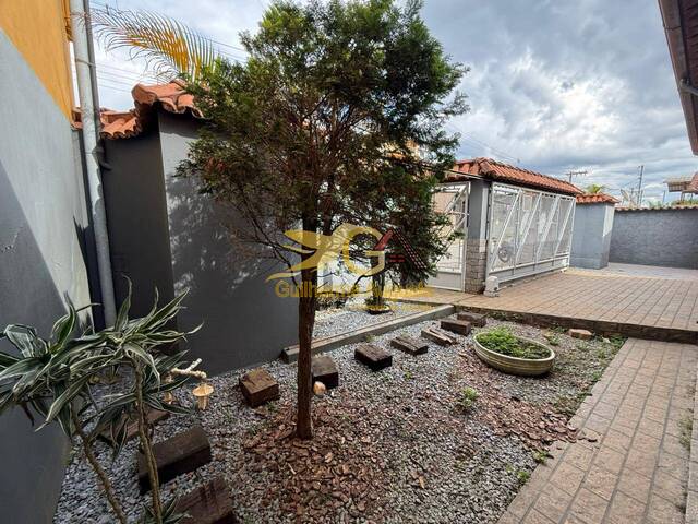 Casa para Venda em São João del Rei - 4