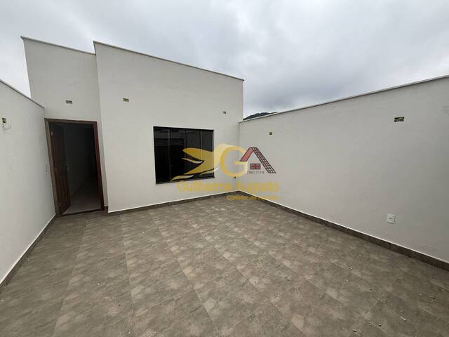 Casa para Venda em Santa Cruz de Minas - 2