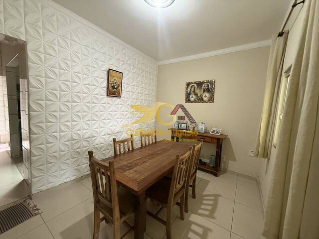 Casa para Venda em Santa Cruz de Minas - 3