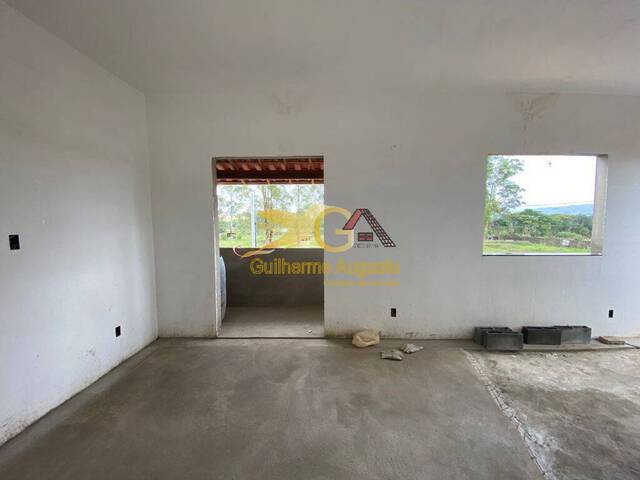 Casa para Venda em São João del Rei - 5