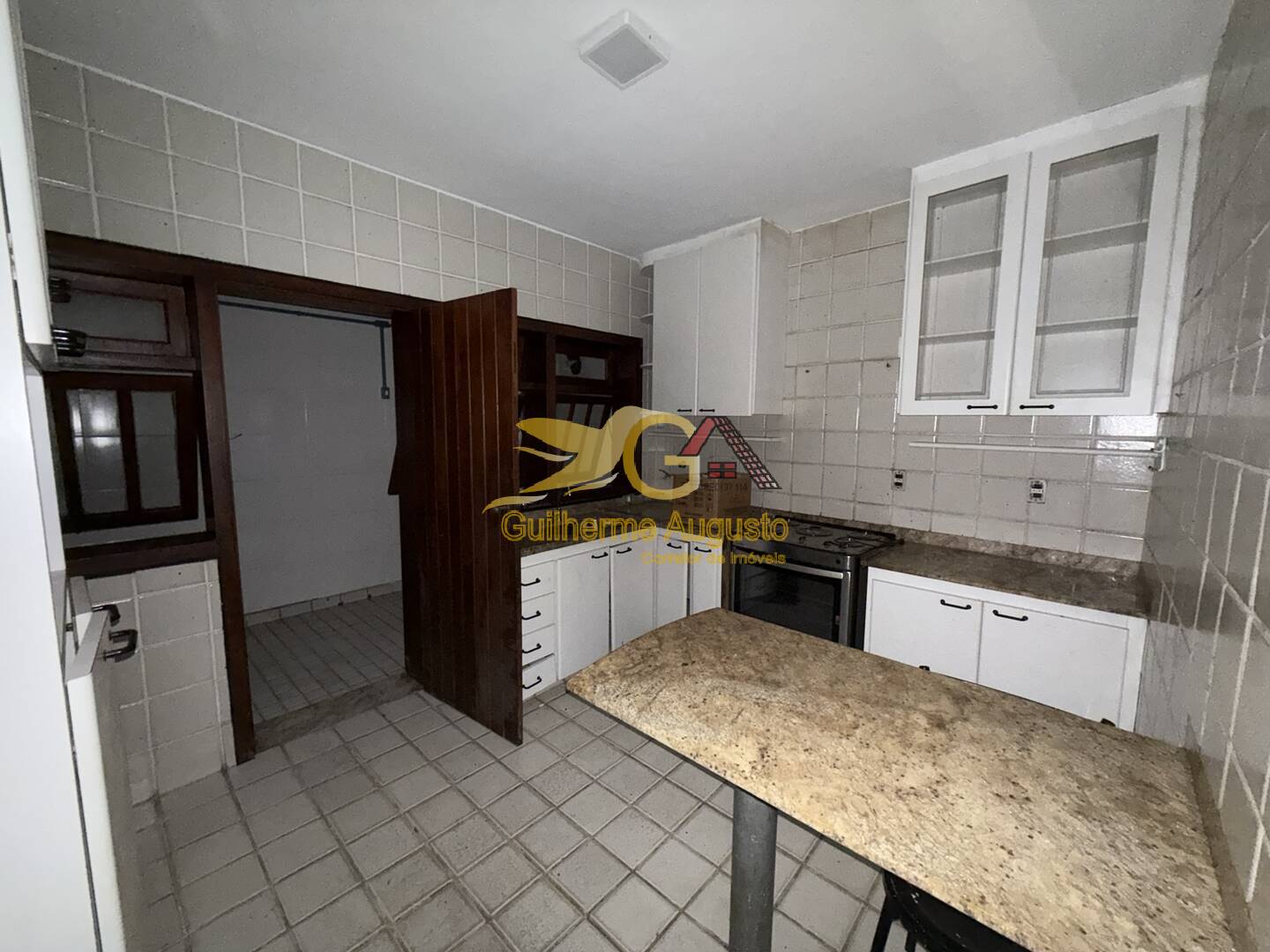 Casa à venda e aluguel com 5 quartos, 255m² - Foto 9