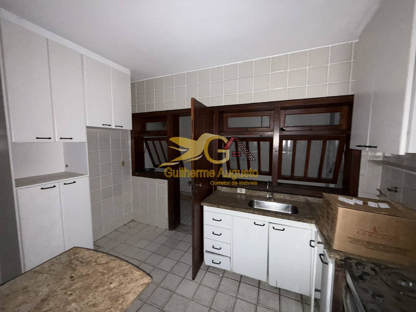 Casa à venda e aluguel com 5 quartos, 255m² - Foto 11