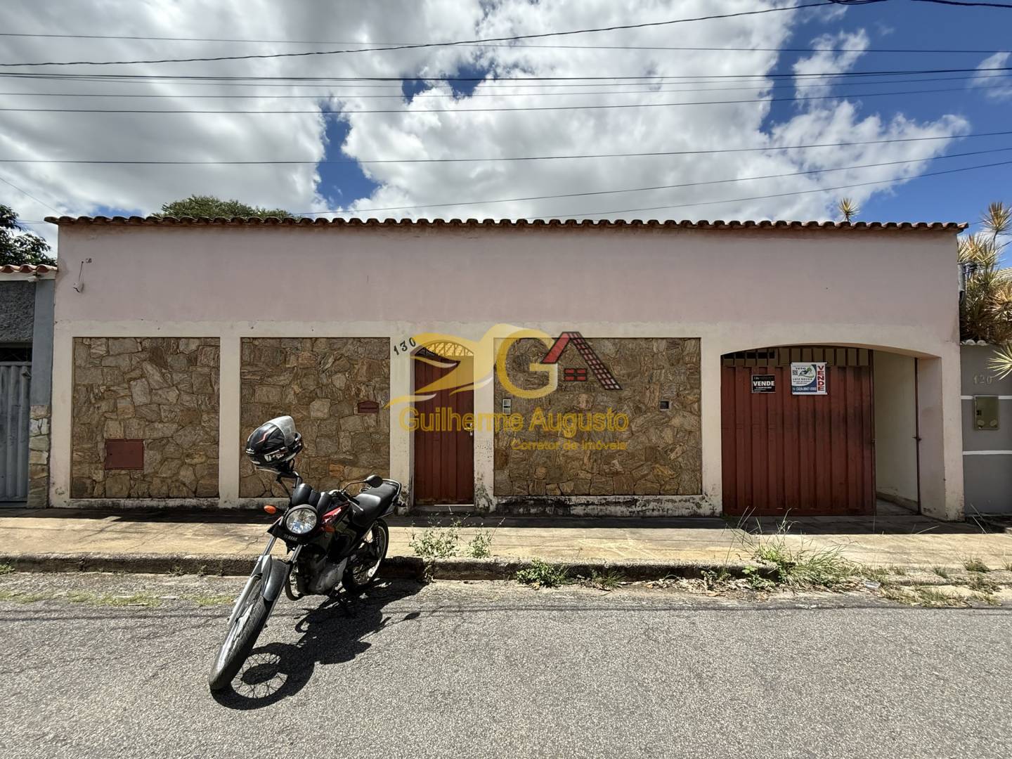 Casa, 4 quartos, 250 m² - Foto 1