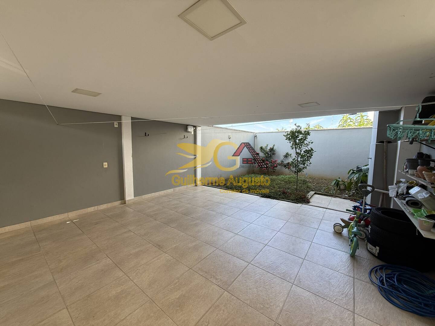 Casa, 4 quartos, 250 m² - Foto 1